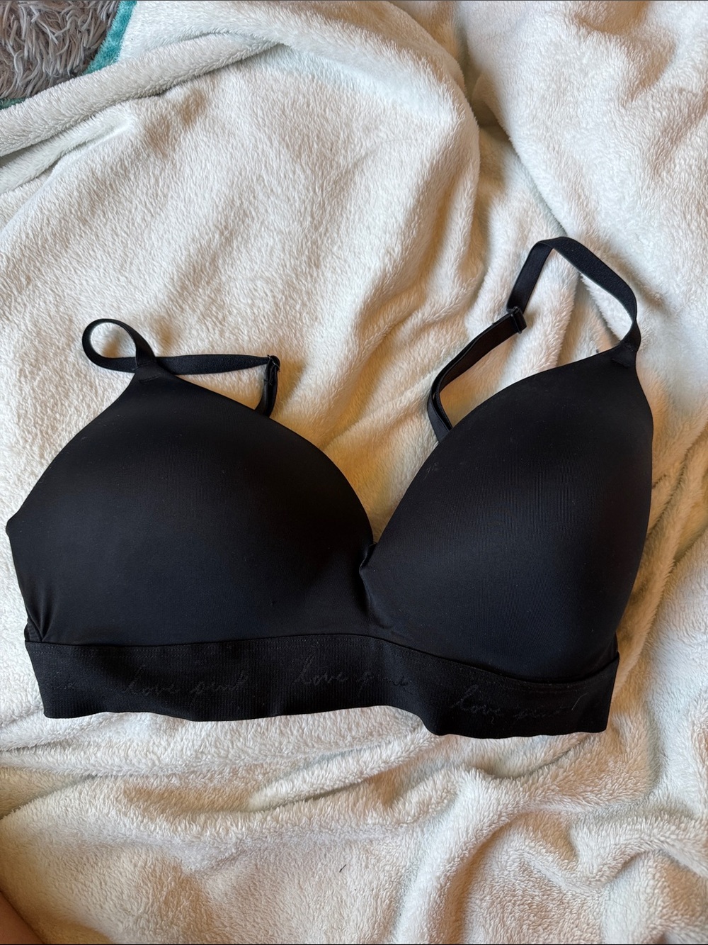 PINK Victoria's Secret Black Wireless Molded Cup Bra